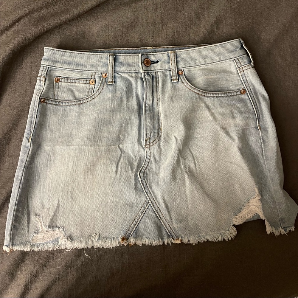 American Eagle denim skirt. Size 8